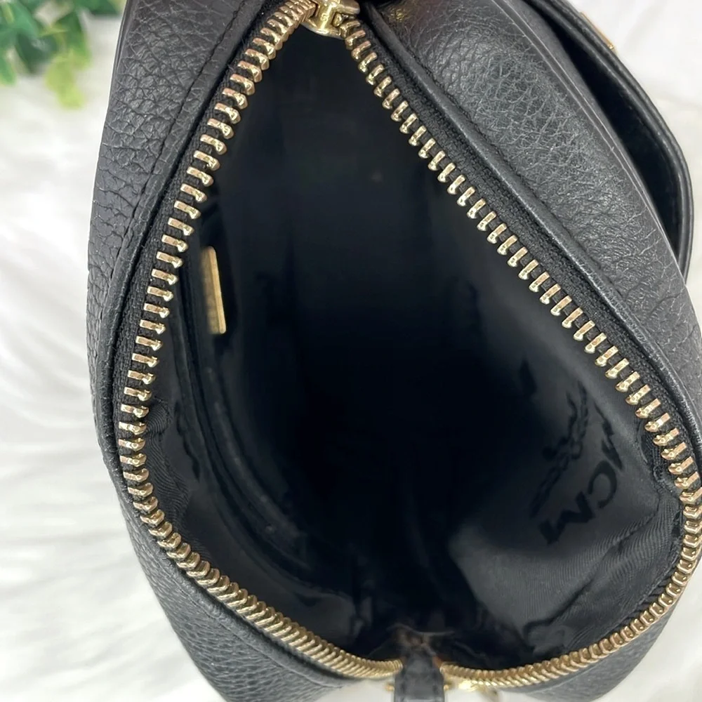 MCM Black Leather‎ Chain Strap Shoulder Bag